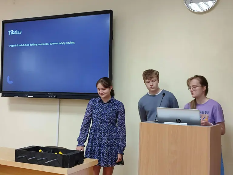 Nuotrauka 9: Robotikos darbų pristatymo diena