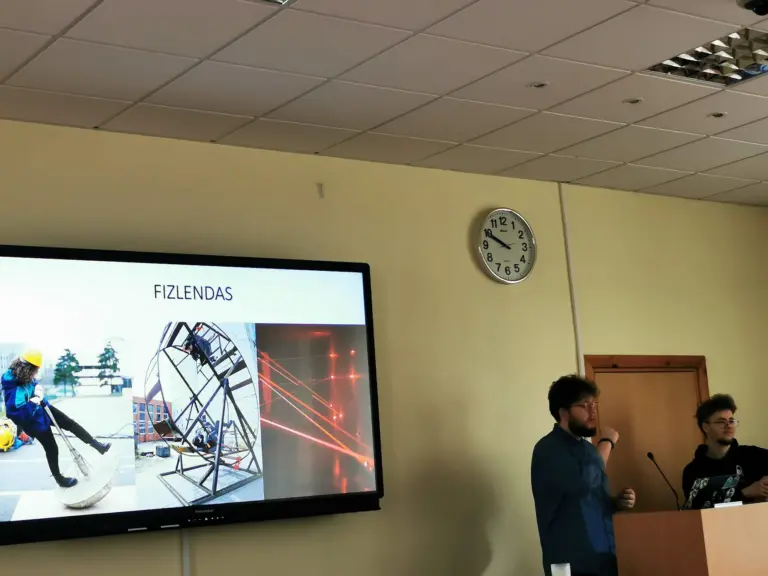 Nuotrauka 2: Vilniaus Universiteto Fizikos fakulteto komanda pristatė fizikos studijas