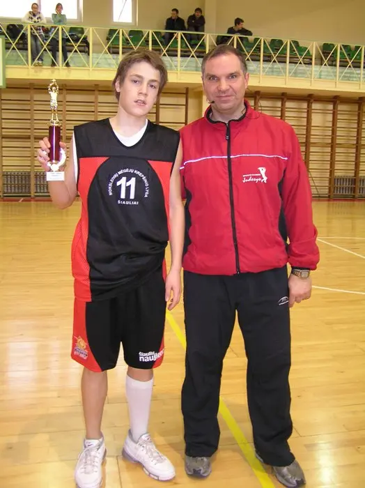 Draugiškos krepšinio varžybos „Mokiniai ir Tėveliai”
