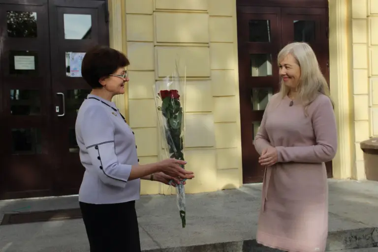 Nuotrauka 2: Pasveikinta Metų mokytoja Gitana Kazimieraitienė