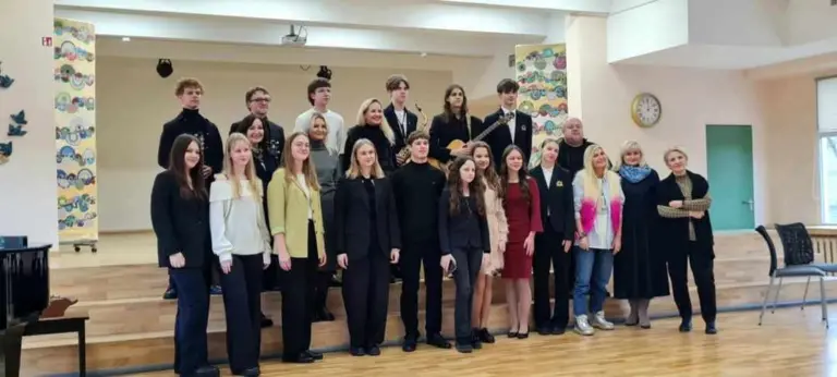 Nuotrauka 4: ŠIAULIŲ MIESTO MUZIKOS OLIMPIADOS NUGALĖTOJAI