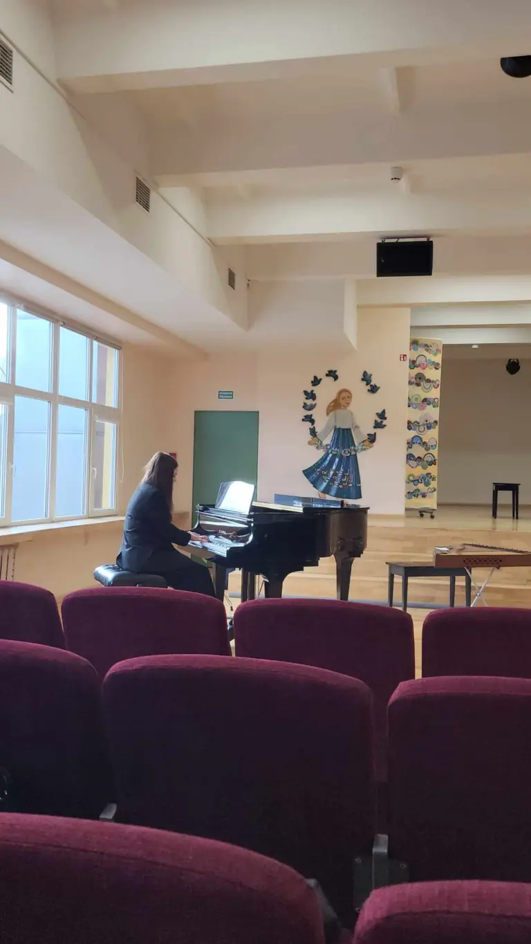 Nuotrauka 1: ŠIAULIŲ MIESTO MUZIKOS OLIMPIADOS NUGALĖTOJAI
