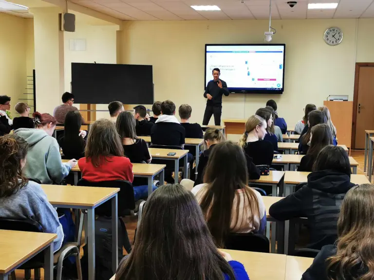 Nuotrauka 1: Susitikti su įmonės Cherry Servers direktoriaus pavaduotoju technologijoms (CTO) Mariumi Žalinausku