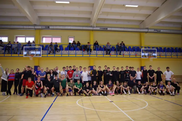 Nuotrauka 2: Juliaus Janonio gimnazija pasitiko buvusius abiturientus 