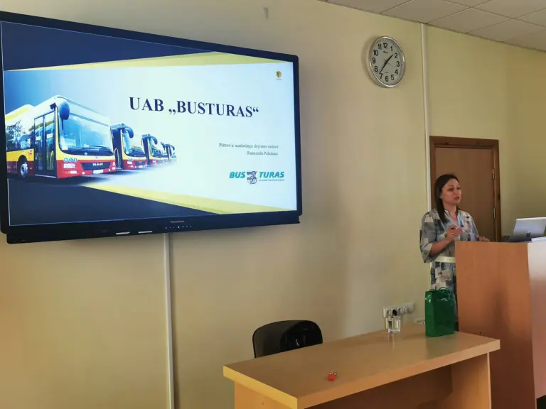 Nuotrauka 1: Svečiuose Busturo plėtros ir marketingo skyriaus vadovė Raimonda Pelutienė