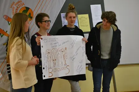 Gimnazistai rinkosi pažinti savo miestą į renginį „Mama – Mia! Mamutai bėga“