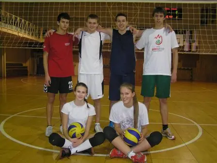 Gimnazijoje sukurta Juliaus Janonio gimnazijos tinklinio lyga