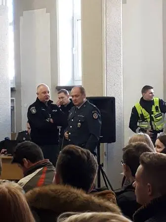 Sužinojome apie policijos pareigūno profesiją