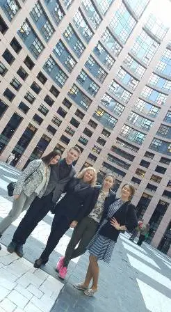 Europos parlamento nario V.Mazuronio organizuoto konkurso “Šiauliečiai pasaulyje” nugalėtojai Strasbūre