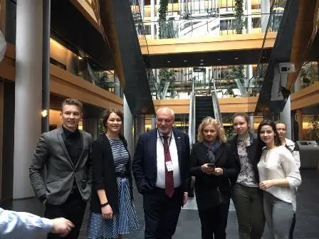 Europos parlamento nario V.Mazuronio organizuoto konkurso “Šiauliečiai pasaulyje” nugalėtojai Strasbūre