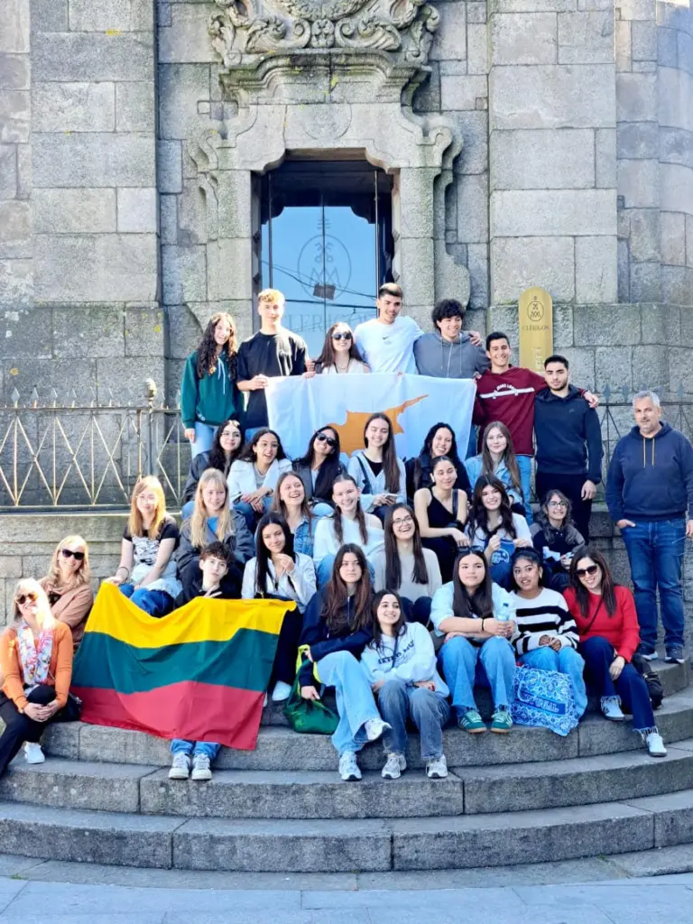 Nuotrauka 2: Šiaulių Juliaus Janonio gimnazija – Erasmus+projekto „Healthy planet, healthy people” emocinės ir fizinės sveikatos stiprinimo paieškos janoniečius nukėlė į tolimąją Portugaliją