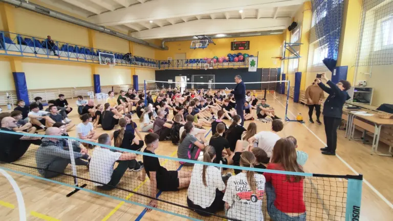 Nuotrauka 10: Sveikatą stiprinančios mokyklos renginys „Judėkime kartu 2025“ sujungė skirtingas kartas.