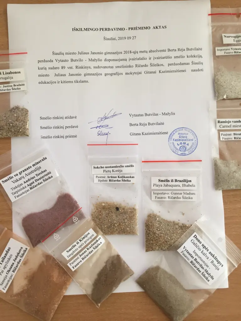 Olego Truchano vardo geografijos kabinetui perduota Ričardo Šileikos sudovanota smėlio kolekcija