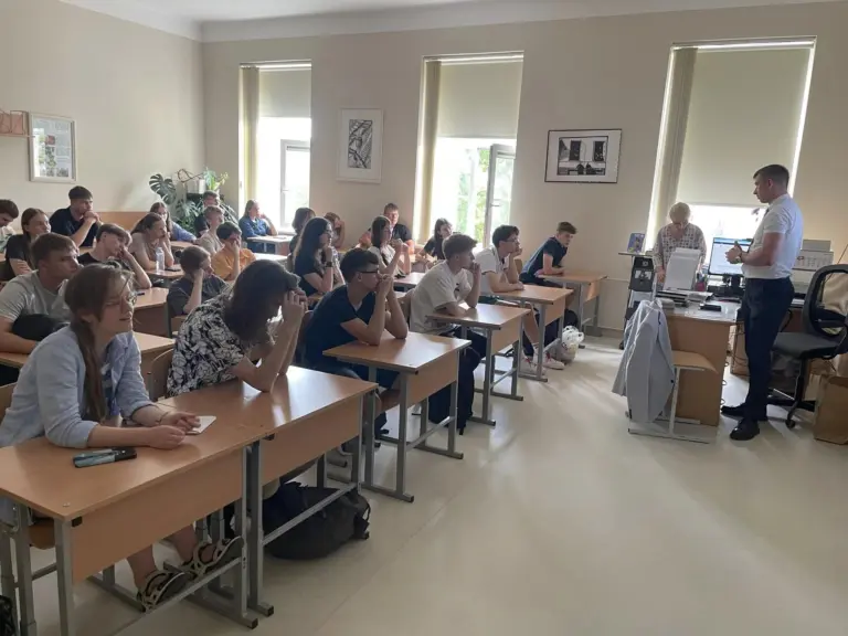 Nuotrauka 1: Susitikimas su VDI vyriausiuoju darbo inspektoriumi Evaldu Butėnu